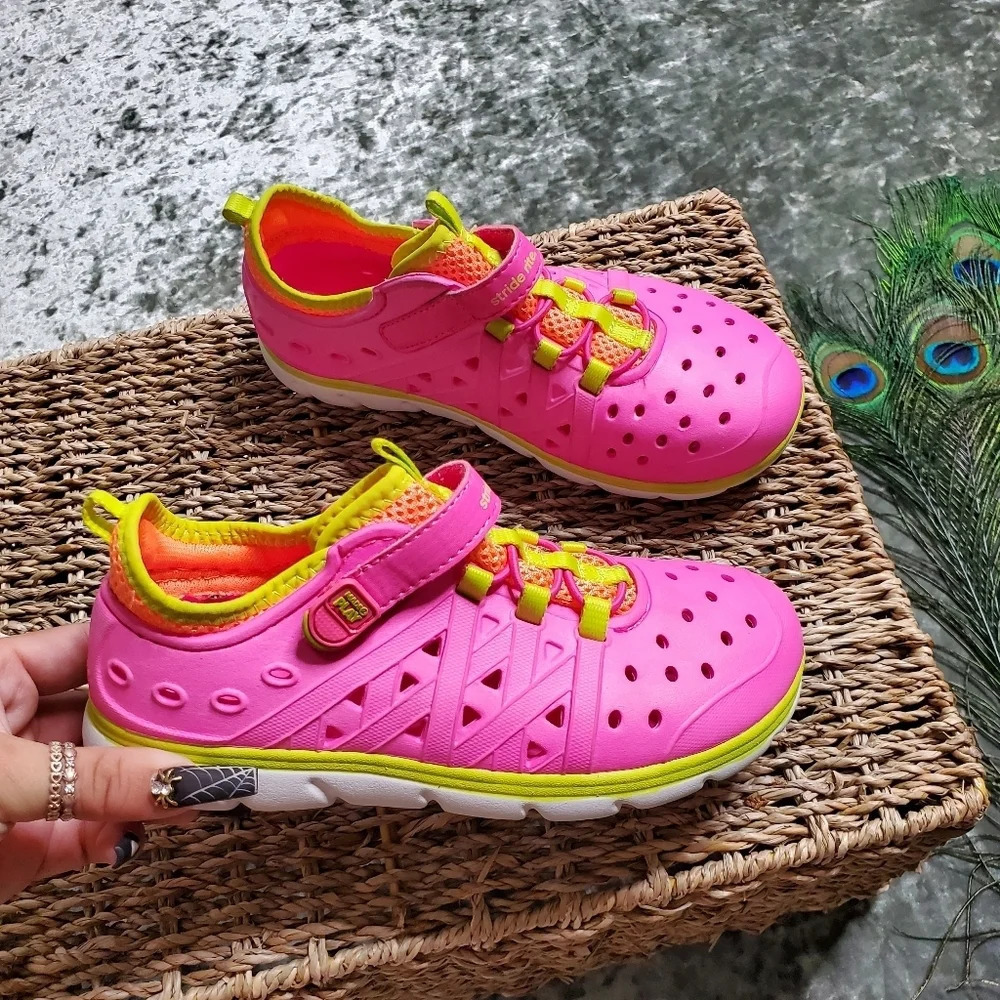Stride‎ Rite Pink Made 2 Play Phibian Slip-On Shoes
